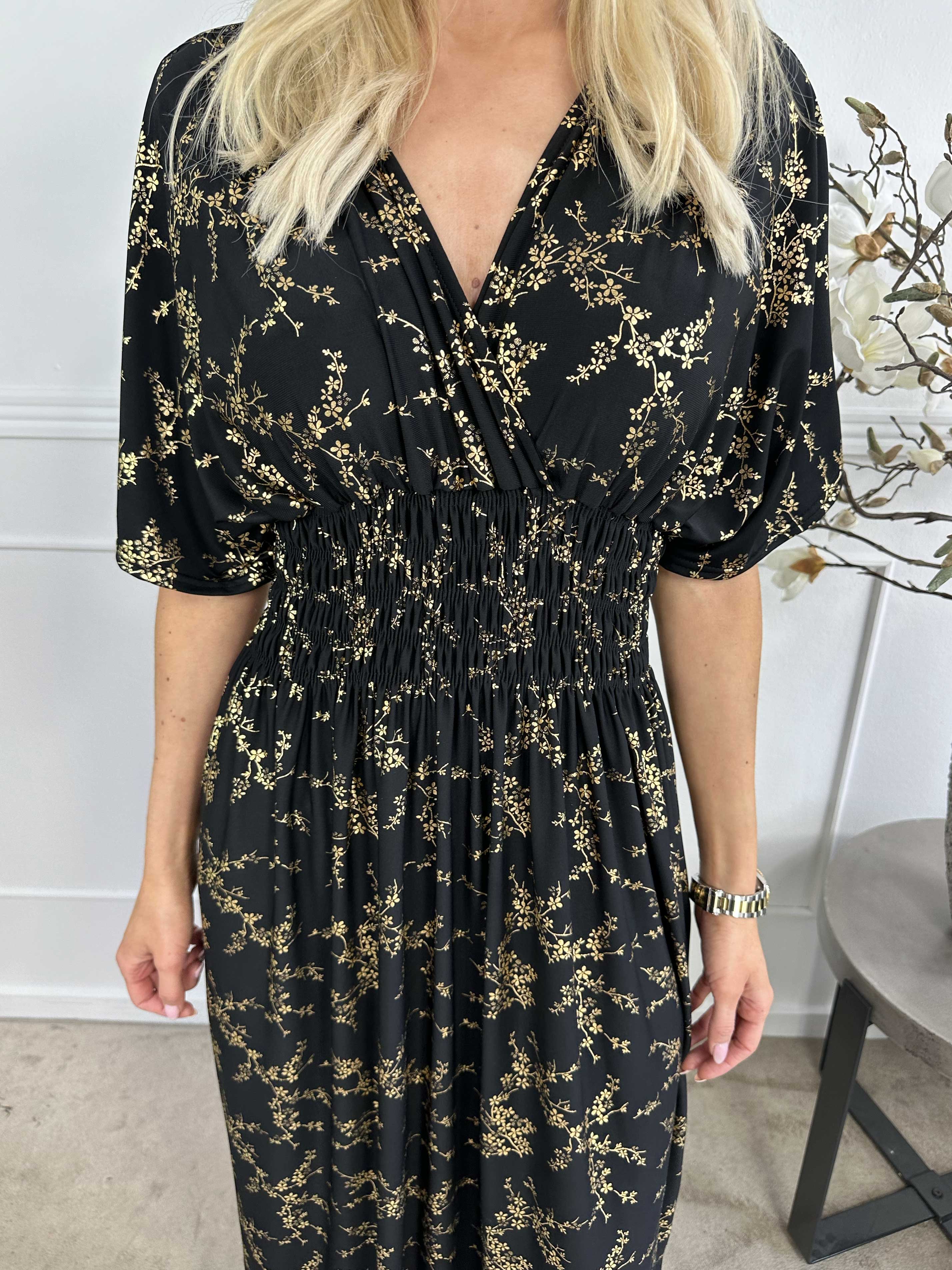 Pams Gold - Ensfarvet kjole i elastisk stof med gulddetaljer